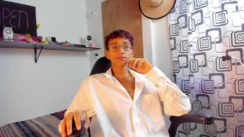 Snapshot of charlieerusso chatting on December 8, 2024, 10:03 pm Charles Russo online show from December 8, 2024, 10:03 pm