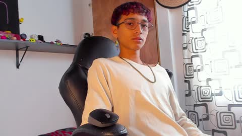 Snapshot of charlieerusso chatting on December 10, 2024, 4:27 pm Charles Russo online show from December 10, 2024, 4:27 pm