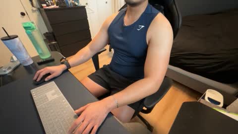 charliekkw online show from February 8, 2026, 8:34 pm