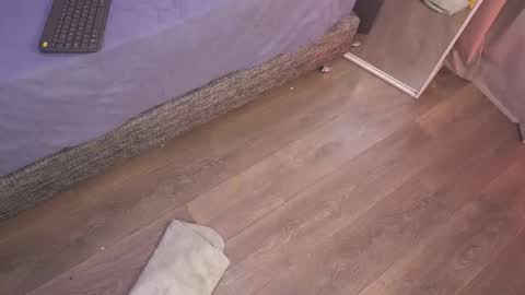 Char 3  Lets go for the 100 Thumb-Up   online show from November 23, 2025, 3:06 am