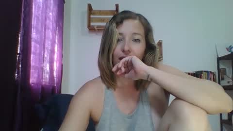 charlott online show from February 14, 2025, 7:23 pm