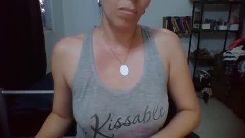 Snapshot of charlot_ponze chatting on June 23, 2026, 1:14 am charlott online show from June 23, 2026, 1:14 am