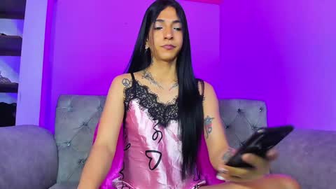 Snapshot of charlot_sanchez chatting on January 15, 2025, 9:09 pm lot online show from January 15, 2025, 9:09 pm