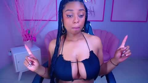 Charlote  online show from December 16, 2024, 1:43 pm