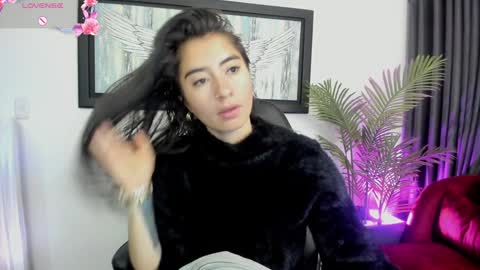 Charlote online show from January 12, 2025, 11:39 am