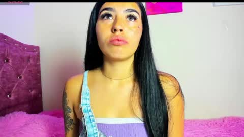 Charlothe online show from April 27, 2026, 2:20 am