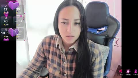 Snapshot of charlott_daphne chatting on January 4, 2025, 7:44 pm charlott_daphne online show from January 4, 2025, 7:44 pm