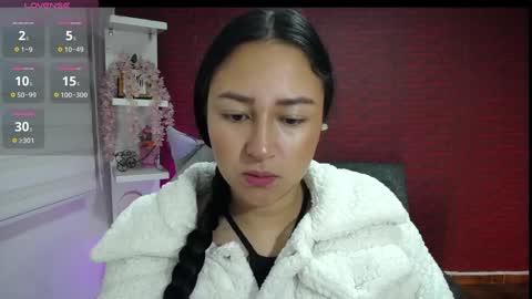 Snapshot of charlott_daphne chatting on February 22, 2025, 12:19 pm charlott_daphne online show from February 22, 2025, 12:19 pm