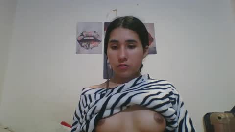 karinaa independent model online show from February 10, 2025, 11:55 pm