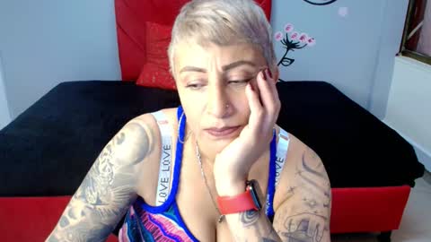 CHARLOTTE GRAY online show from November 3, 2025, 12:17 pm