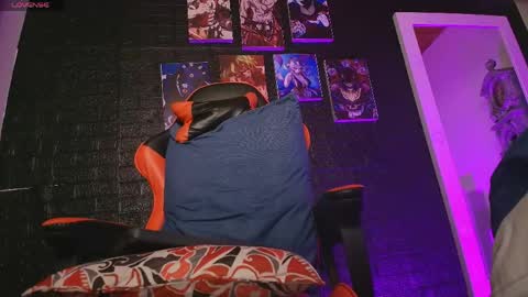 charlotte_cruzxx online show from April 20, 2026, 5:43 am