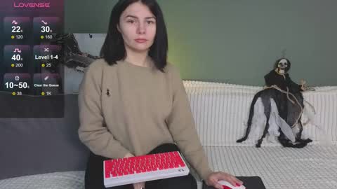 Charlotte online show from October 20, 2025, 4:13 am