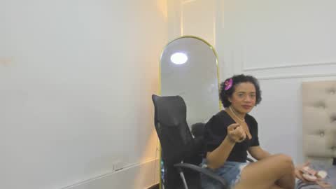 charlottte y dante online show from January 15, 2026, 4:17 am