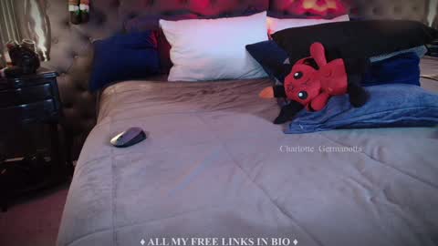 Snapshot of charlotte_germanotta_ chatting on December 7, 2024, 9:55 pm Charlotte online show from December 7, 2024, 9:55 pm