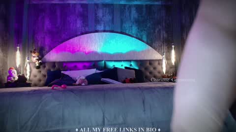 Snapshot of charlotte_germanotta_ chatting on December 16, 2024, 7:21 pm Charlotte online show from December 16, 2024, 7:21 pm