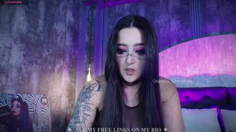 Snapshot of charlotte_germanotta_ chatting on January 20, 2025, 5:06 pm Charlotte online show from January 20, 2025, 5:06 pm