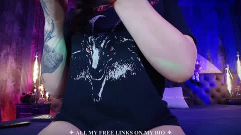 Charlotte online show from November 29, 2025, 4:54 pm