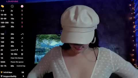 Snapshot of charlotte_greys chatting on February 27, 2025, 1:59 am Charlotte online show from February 27, 2025, 1:59 am