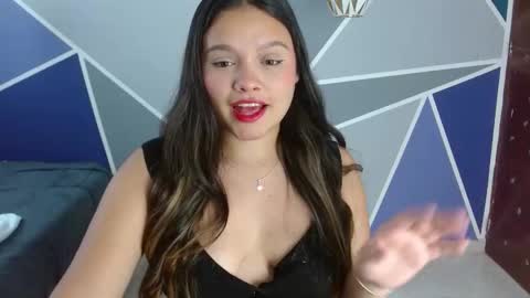 Charlotte  online show from October 15, 2025, 5:46 pm