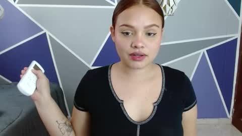 Charlotte  online show from November 15, 2025, 5:53 pm