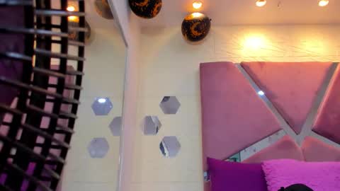 Snapshot of charlotte_icee chatting on November 7, 2025, 4:40 pm Charlotte Icee online show from November 7, 2025, 4:40 pm