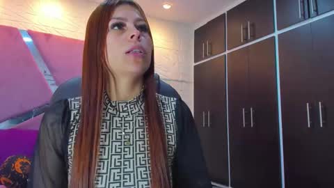 Snapshot of charlotte_icee chatting on November 21, 2025, 3:44 pm Charlotte Icee online show from November 21, 2025, 3:44 pm