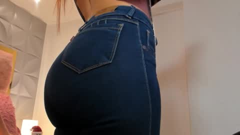 Snapshot of charlotte_icee chatting on January 8, 2026, 3:03 pm Charlotte Icee online show from January 8, 2026, 3:03 pm