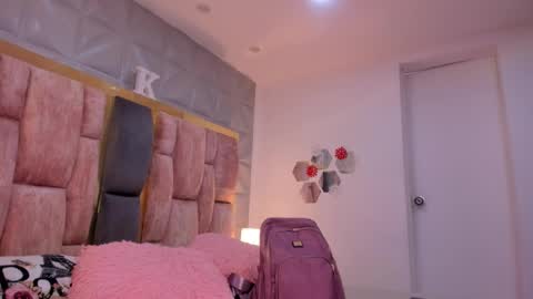 Snapshot of charlotte_icee chatting on February 7, 2026, 4:00 pm Charlotte Icee online show from February 7, 2026, 4:00 pm