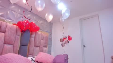 Snapshot of charlotte_icee chatting on February 16, 2026, 3:41 pm Charlotte Icee online show from February 16, 2026, 3:41 pm