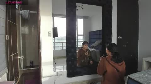 Charlotte online show from October 4, 2025, 11:30 am