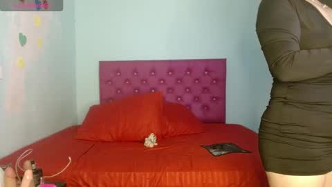 Charlotte online show from November 10, 2025, 11:42 am