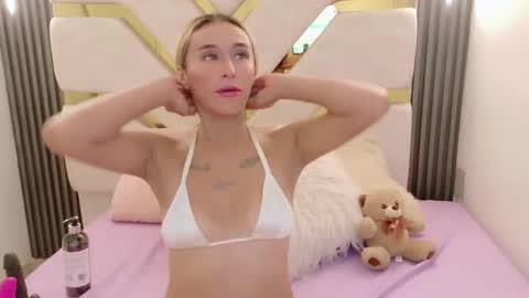 Charlotte online show from October 31, 2025, 2:01 am