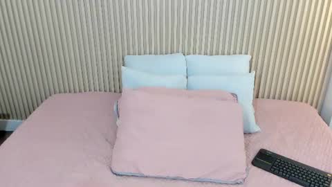 Snapshot of charlottebrowns__ chatting on July 17, 2026, 12:34 pm Charlotte online show from July 17, 2026, 12:34 pm