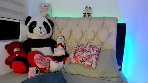 charlottee07 online show from February 20, 2026, 2:30 am