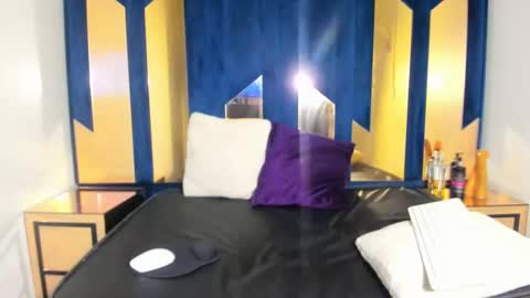 charlottesexrs online show from March 6, 2026, 11:45 pm