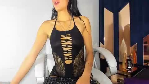 charlottesexrs online show from June 25, 2026, 10:58 pm