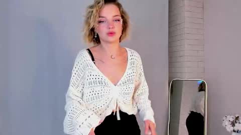 Snapshot of charmaineterrill chatting on October 3, 2025, 3:20 pm Maya online show from October 3, 2025, 3:20 pm