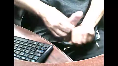 charmeur2672 online show from September 16, 2025, 10:27 am