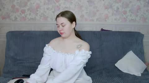 charming_lolla online show from January 24, 2025, 12:20 am