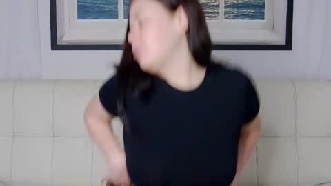 charming_lolla online show from September 14, 2025, 3:05 am