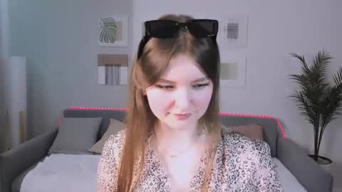 Snapshot of charminglookeva chatting on May 11, 2026, 4:04 pm Im Eva online show from May 11, 2026, 4:04 pm
