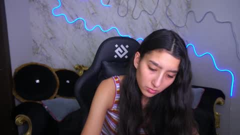 SweetMoco online show from February 10, 2025, 1:22 pm