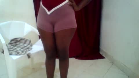 charmy_shanny online show from December 3, 2025, 8:45 am