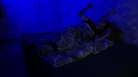 lynxy online show from December 28, 2024, 10:34 pm