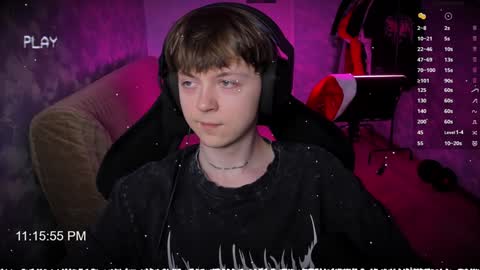 lynxy online show from December 30, 2024, 8:15 pm