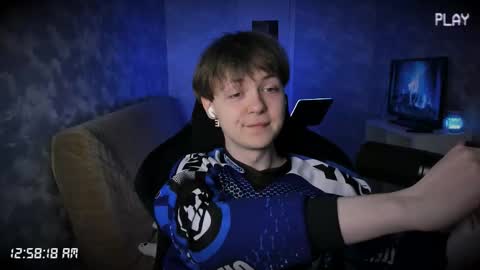 lynxy online show from October 6, 2025, 9:56 pm