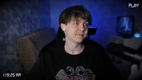 lynxy online show from October 9, 2025, 10:19 pm