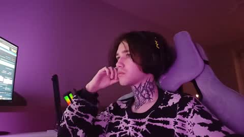 Snapshot of chasxr chatting on December 20, 2025, 2:07 am Ryan online show from December 20, 2025, 2:07 am