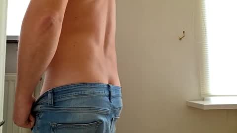 Chatrubate89 online show from November 4, 2025, 9:52 am