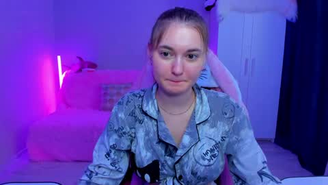 Snapshot of chatur_lady_ chatting on May 8, 2026, 5:13 am Betty online show from May 8, 2026, 5:13 am